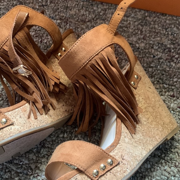 Fergaliciou by fergie - Picture 8 of 8